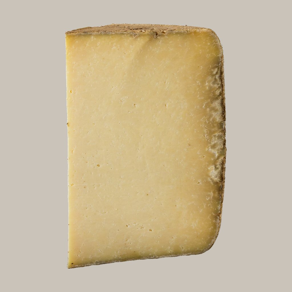 Salers tradition AOP fermier, part sur ardoise